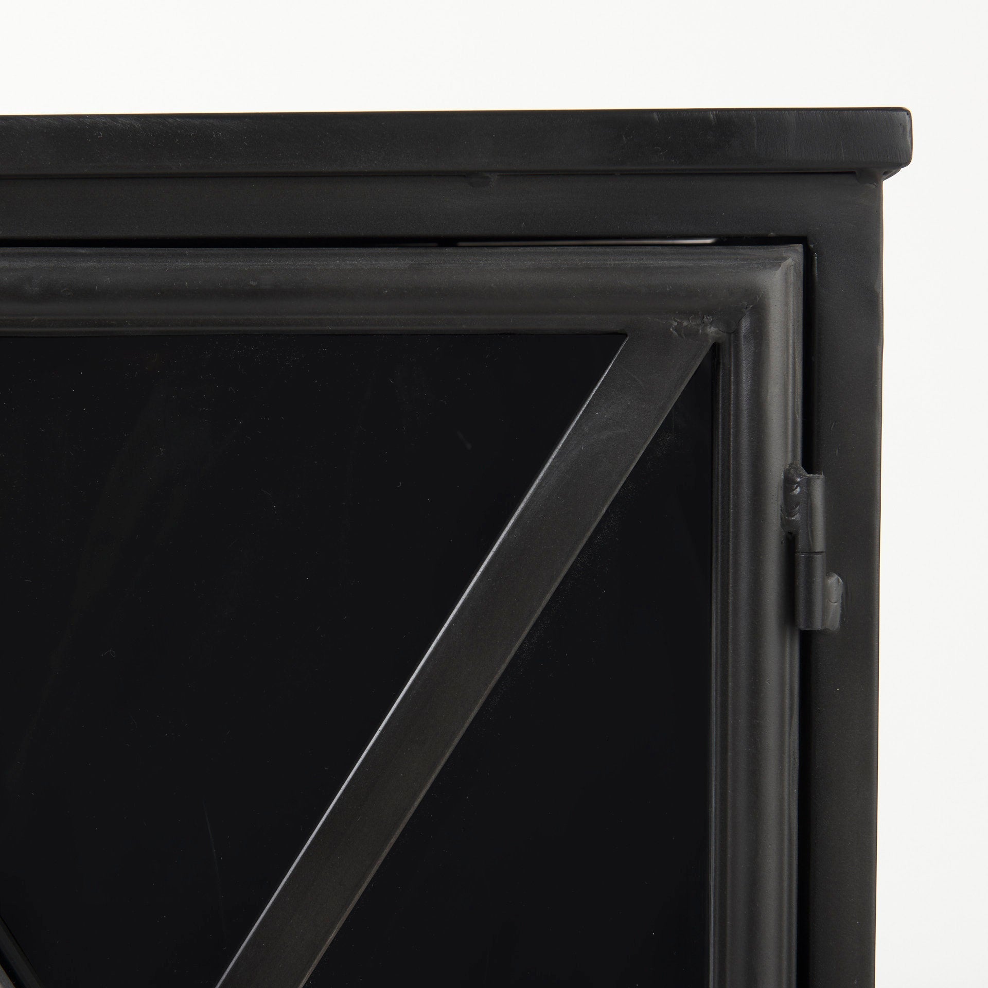 Meuble d'appoint de style rustique en métal noir et verre pour salle à manger et salon