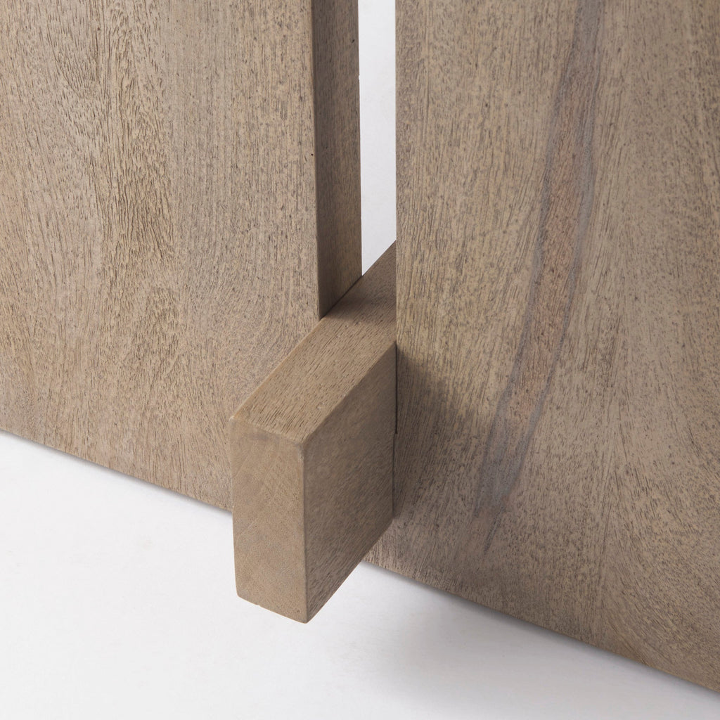 Table de salle à manger contemporaine en bois et métal avec piètement élégant