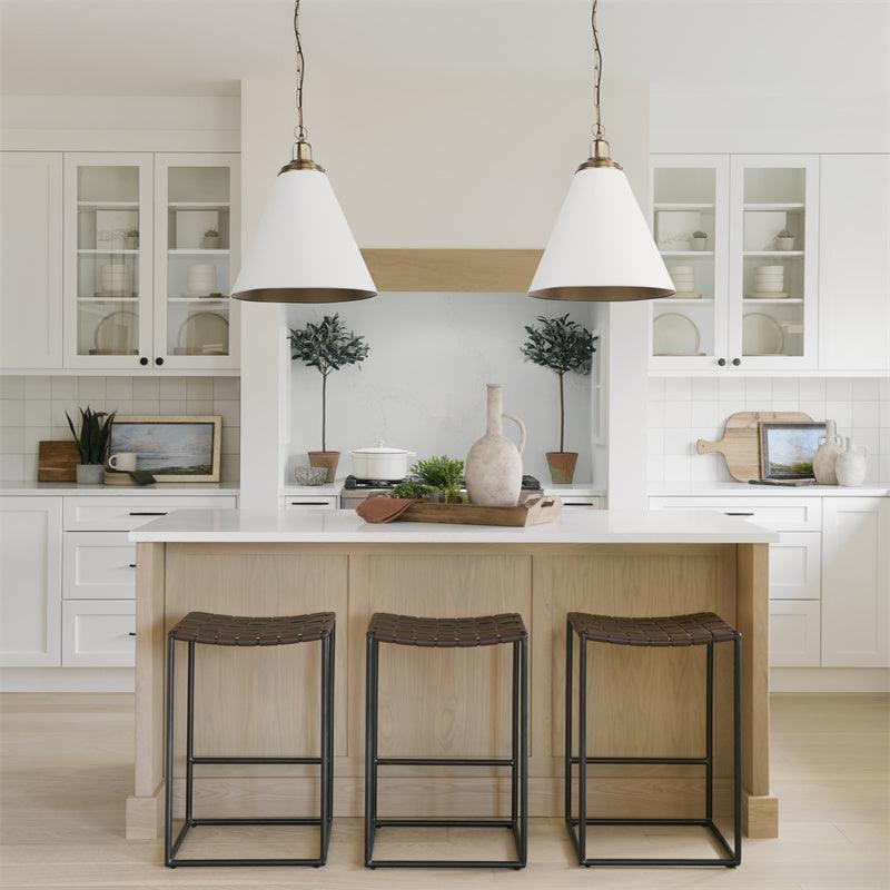 Tabouret de comptoir industriel sans accoudoirs en cuir et métal avec coussin pour salle à manger