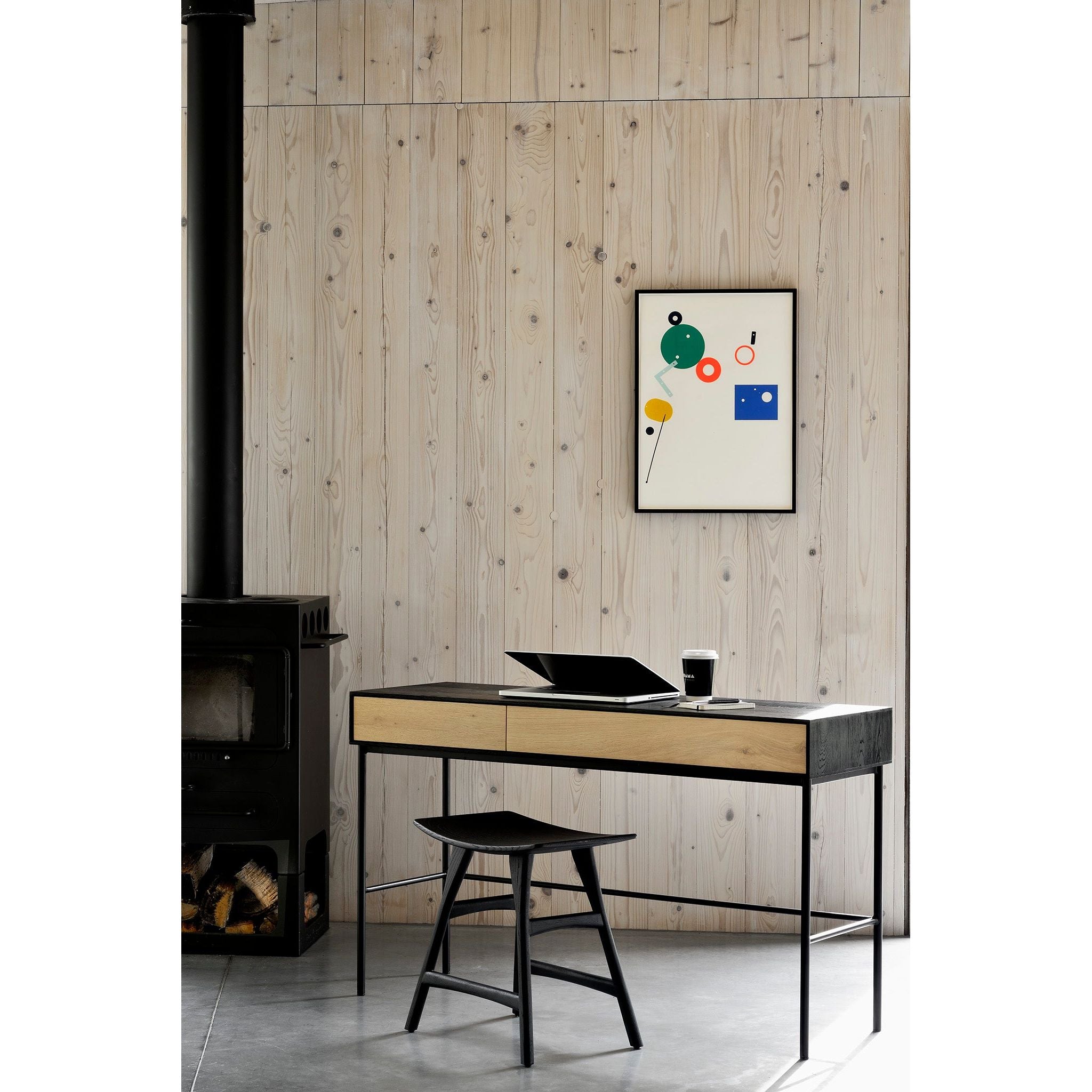 Tabouret sans dossier en bois de chêne scandinave avec finition vernie pour salle à manger