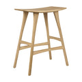 Tabouret sans dossier en bois de chêne scandinave avec finition vernie pour salle à manger