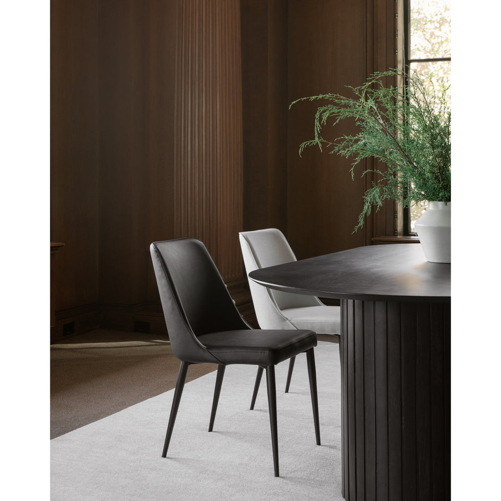 Table de salle à manger contemporaine en bois et métal avec piètement géométrique