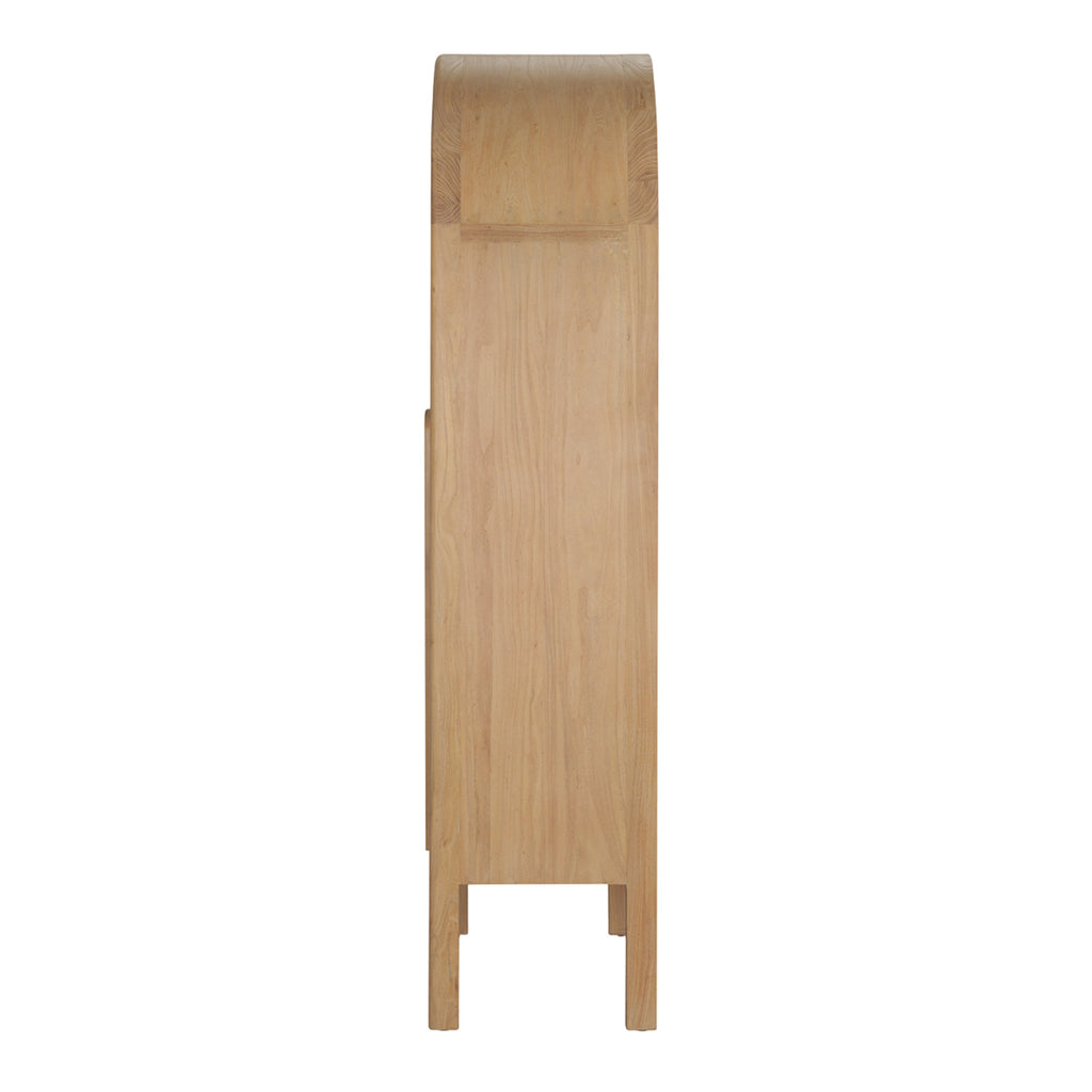 Meuble vitrine arqué en bois naturel et verre avec étagère de présentation pour le salon