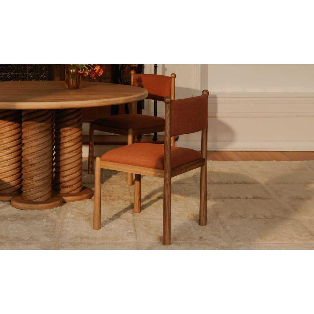 Table à manger ronde en bois de chêne scandinave avec piètement tressé pour salle à manger
