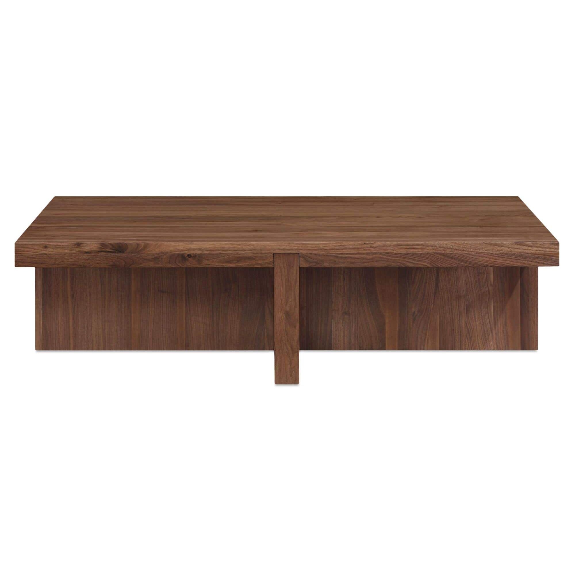 Table basse scandinave en bois massif avec cadre minimaliste pour salon