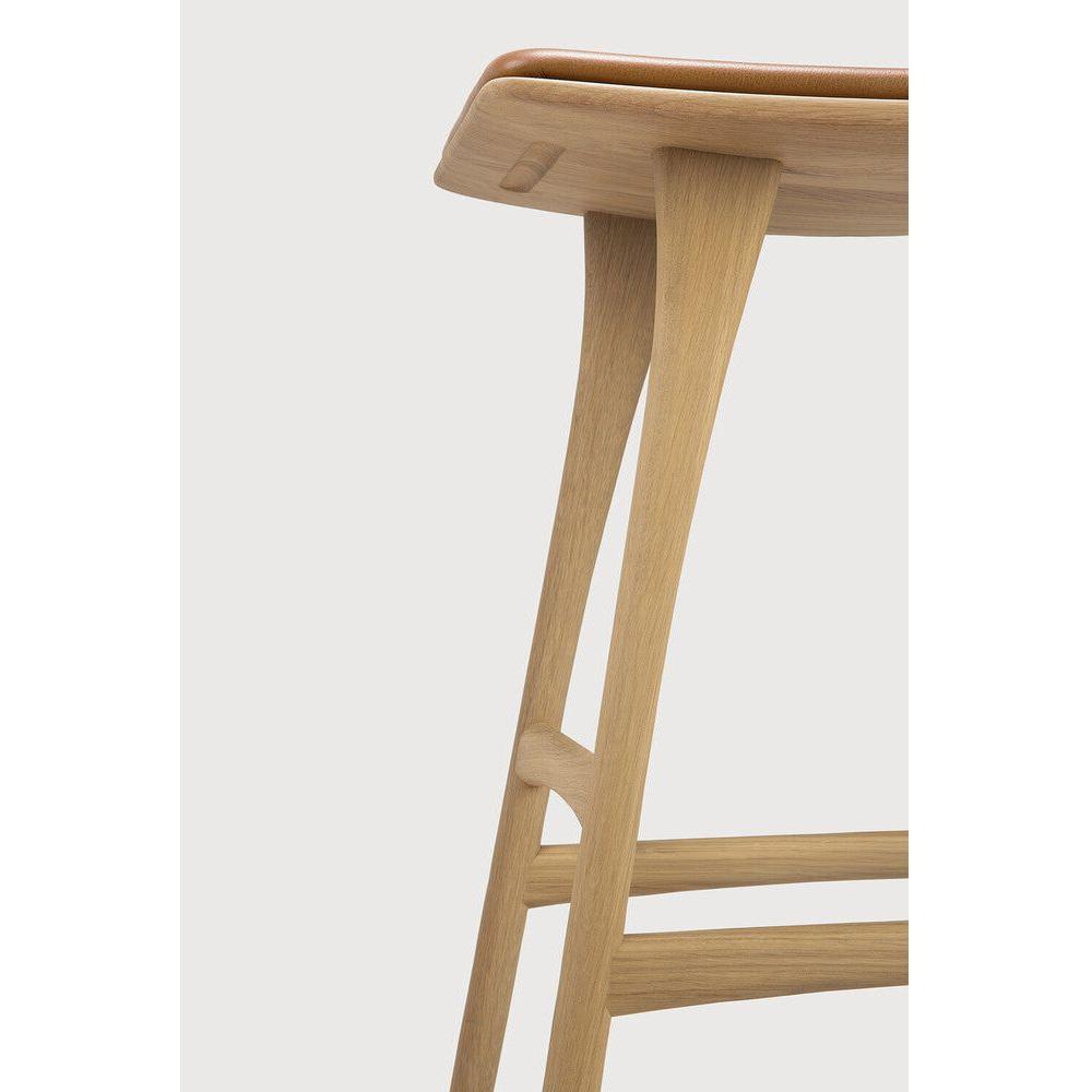 Tabouret de salle à manger en chêne et cuir scandinave avec assise coussinée
