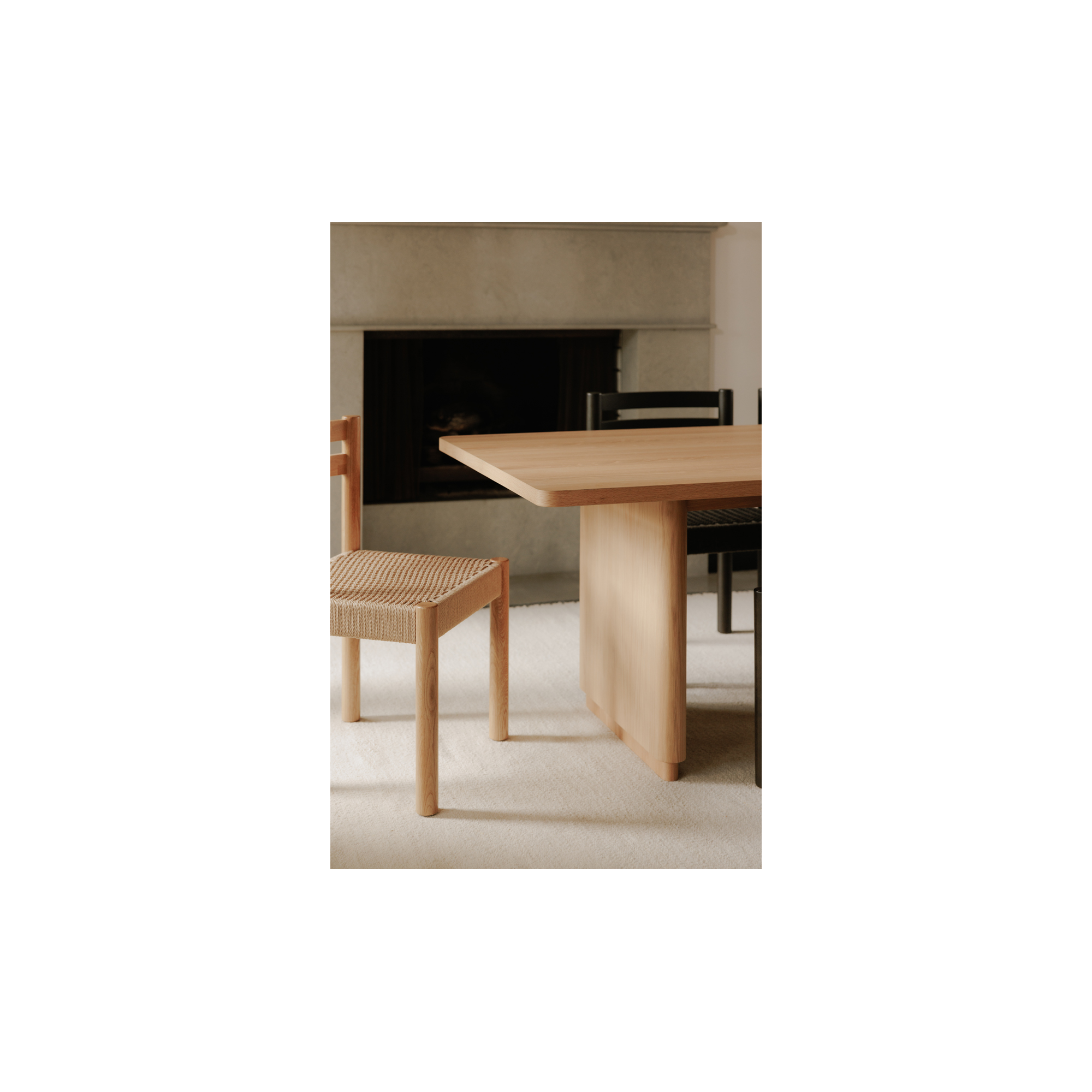 Modern Wood Round Dining Table with Angled Leg Base for Dining Room